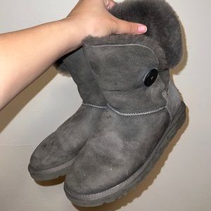 UGG Bailey button boots size 10